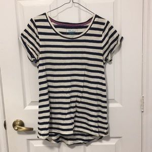 Blue and white stripped t shirt